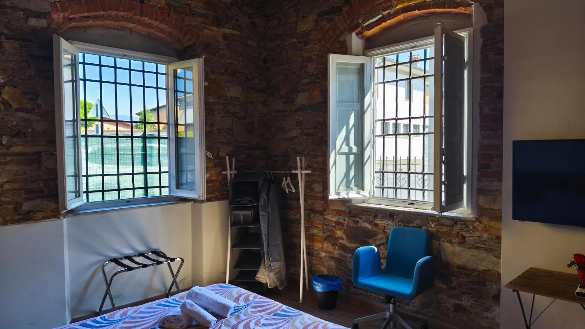 B&Big Lucca Guest house